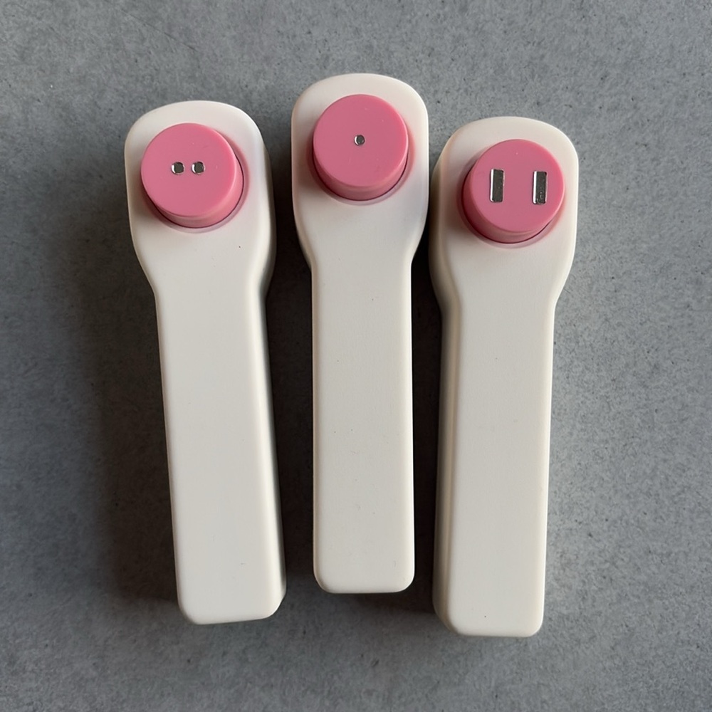 🦄 Fun set of 3 hole punchers for crafters!